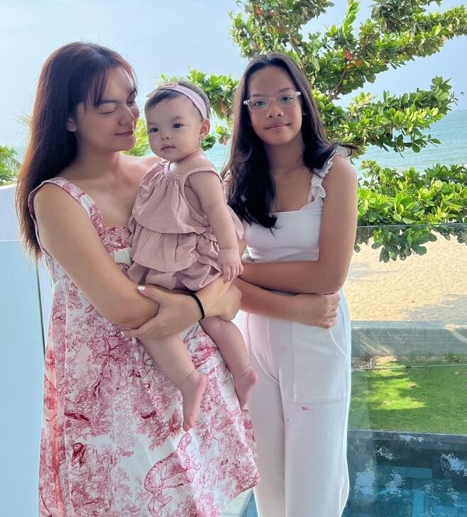 Phạm Quỳnh Anh tiết lộ Tuệ Lâm ủng hộ chuyện tình mới của mẹ. 