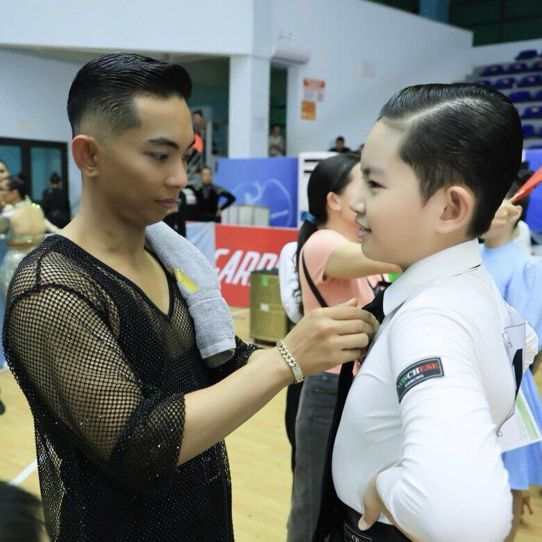 Kubi trở thành niềm tự hào của bố mẹ.