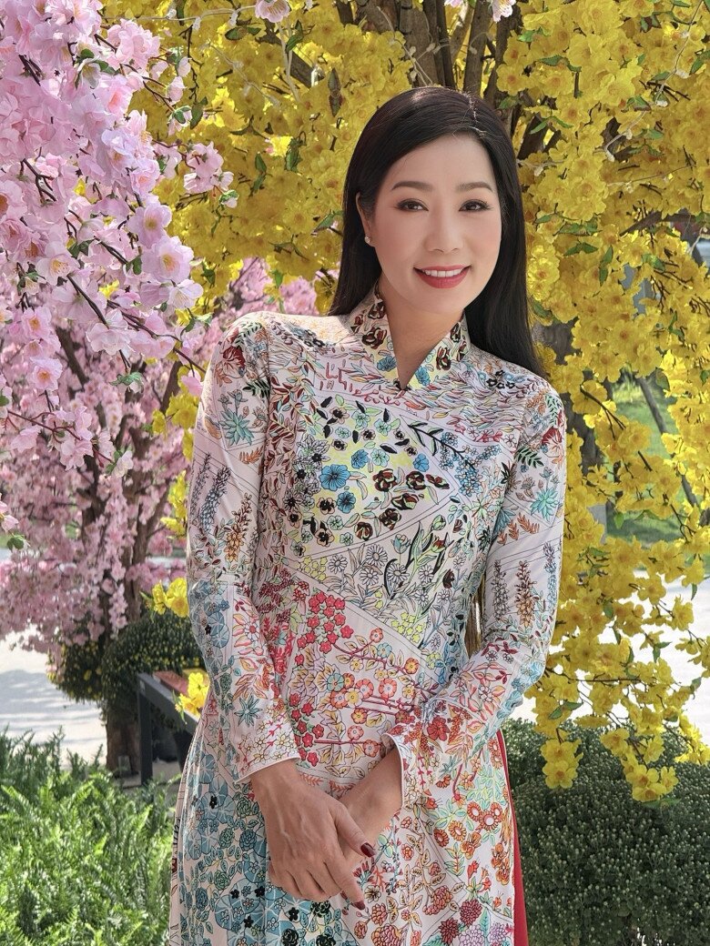 Sao Việt 24h: 3 con Khánh Thi chuẩn amp;#34;con nhà nòiamp;#34; khi nhún nhảy theo nhạc remix, cô út 3 tuổi amp;#34;quẩyamp;#34; không kém anh chị - 9