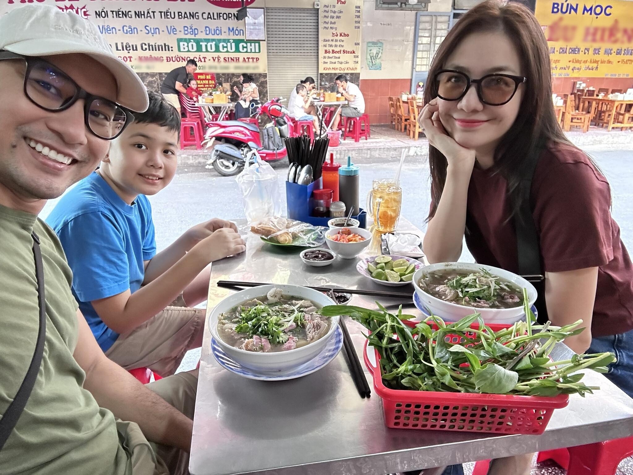 Sao Việt 24h: Con gái lai Hàn Quốc của Sam gây bất ngờ vì thông minh vượt tuổi, mới lên 2 đã amp;#34;đọc sáchamp;#34; cực chuẩn - 12