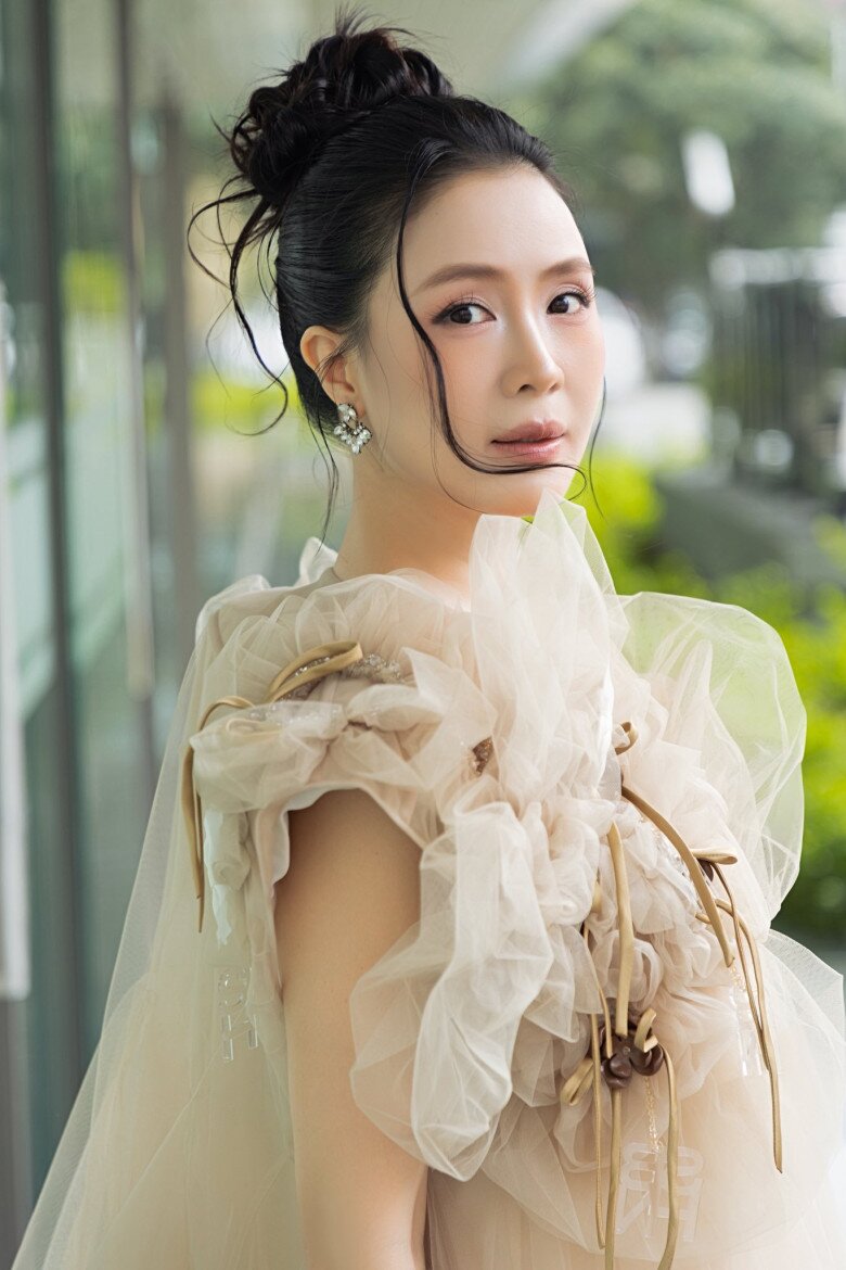 Sao Việt 24h: Con gái Thụy Vân 7 tháng tuổi đã có chương trình học dày đặc, Á hậu thương con amp;#34;đường đời vất vảamp;#34; - 7