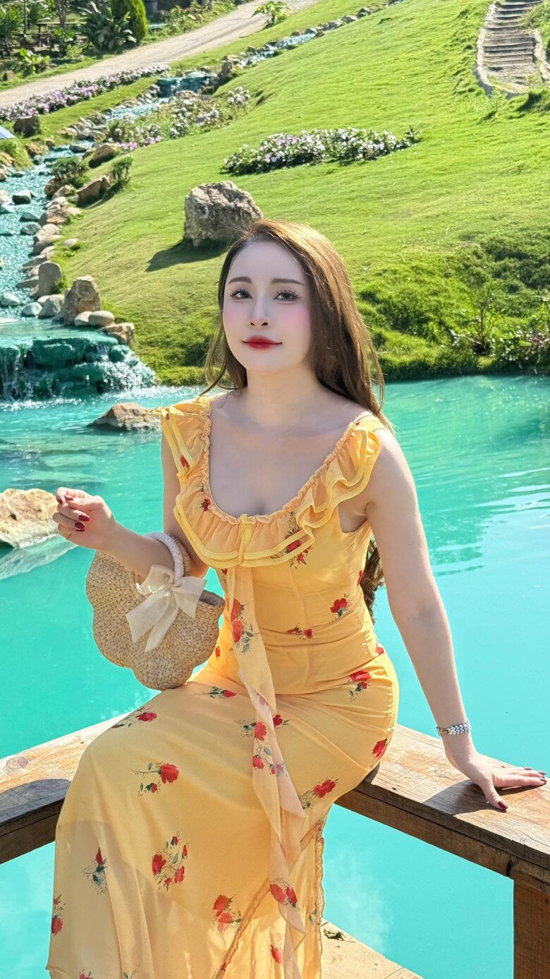 Sao Việt 24h: Con gái Thụy Vân 7 tháng tuổi đã có chương trình học dày đặc, Á hậu thương con amp;#34;đường đời vất vảamp;#34; - 12