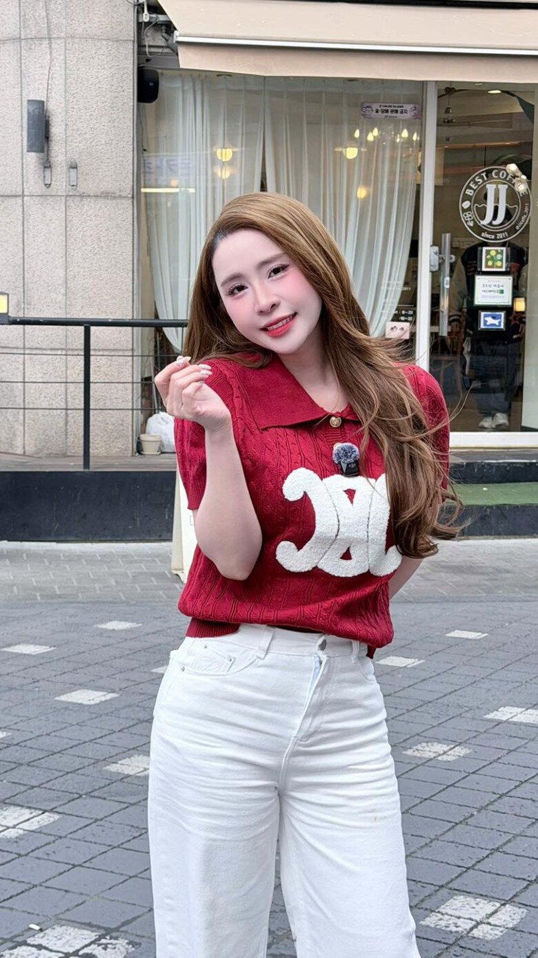 Sao Việt 24h: Hạt Dẻ nhà MC Quyền Linh ngày càng khó nhận ra, nhan sắc ngoài đời thực gây bất ngờ - 12