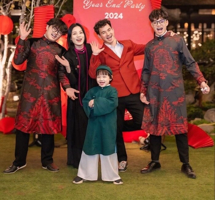 Gia đình hạnh phúc của NSND Xuân Bắc.