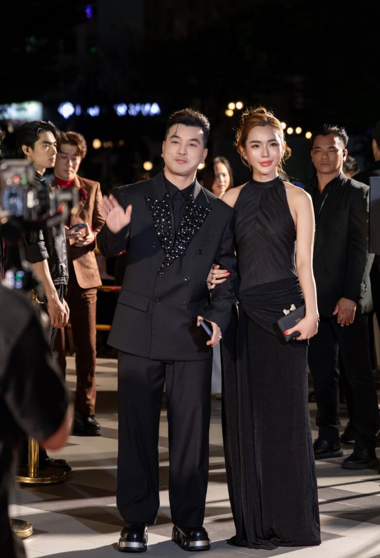 Sao Việt 24h: Cô bé Ê Đê nhà H’Hen Niê sở hữu đôi mắt búp bê, được bố ruột hé lộ amp;#34;khối tài sảnamp;#34; - 12