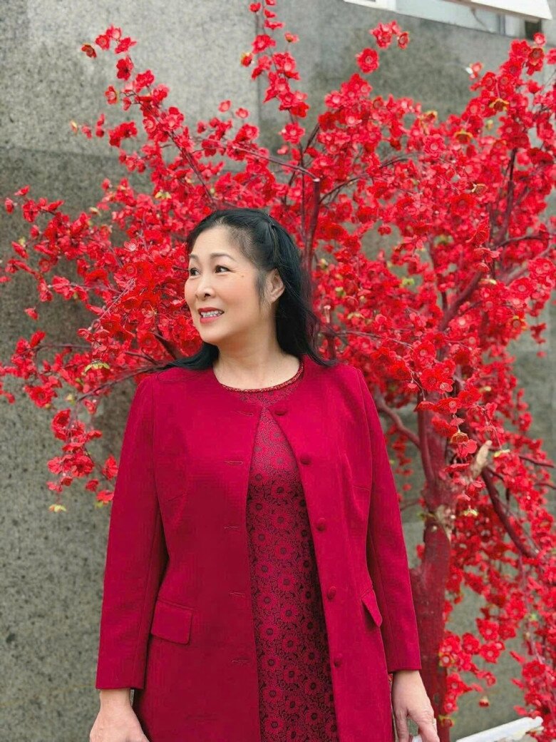 Sao Việt 24h: amp;#34;Nữ hoàng ảnh lịchamp;#34; kỷ niệm 32 năm ngày cưới, hé lộ bí quyết giữ hôn nhân bền chặt hơn 3 thập kỷ - 11