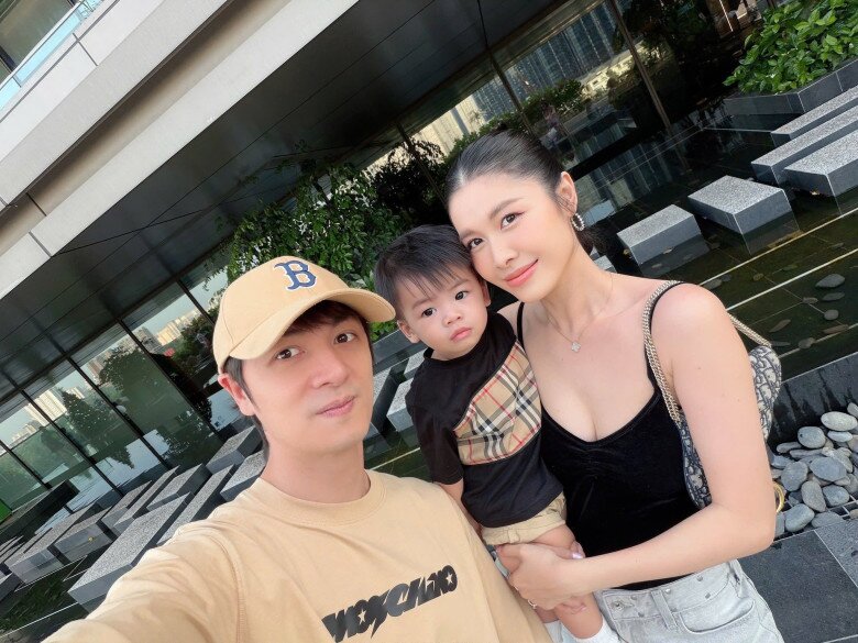 Sao Việt 24h: NSND Hồng Vân khoe amp;#34;dáng nuộtamp;#34; thon thả ở tuổi U60, nhan sắc sau giảm cân amp;#34;thăng hạngamp;#34; không kém thời trẻ - 7