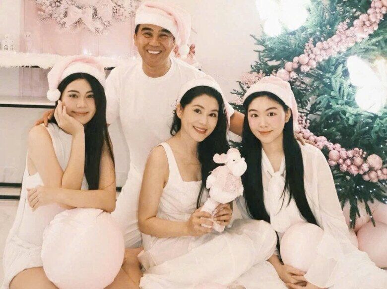 Quyền Linh có 2 con gái đều xinh đẹp, nổi tiếng.