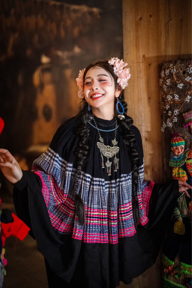 Sao Việt 24h: Hoa hậu Khánh Vân khoe diện mạo mới, amp;#34;bắt đềnamp;#34; ông xã hơn 17 tuổi vì khiến mình tăng cân - 11