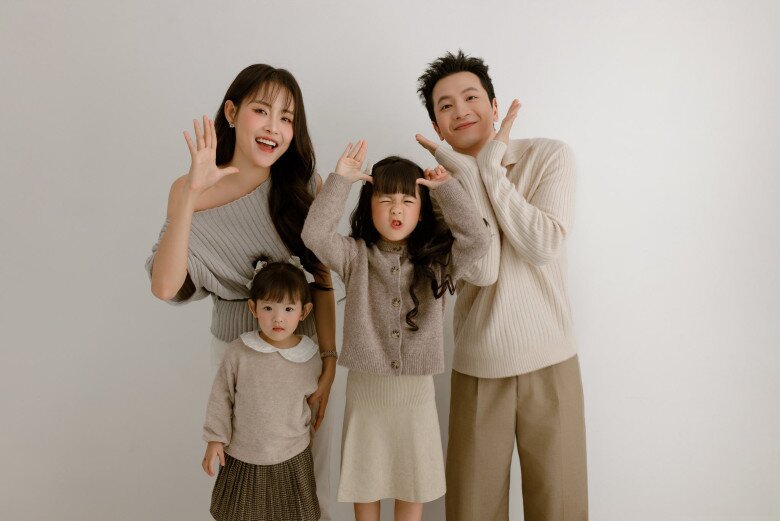 Sao Việt 24h: Những bức thư tay nhoè nước mắt Lọ Lem viết cho bố Quyền Linh dù chỉ cách nhau 1 cánh cửa - 9