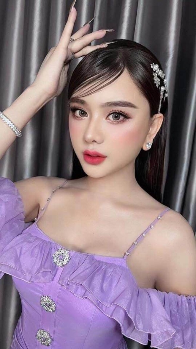 Sao Việt 24h: Ngô Thanh Vân diện đồ đôi nhún nhảy cùng con gái, bé Gạo có khuôn mặt amp;#34;sao y bản chínhamp;#34; của bố Huy Trần - 7