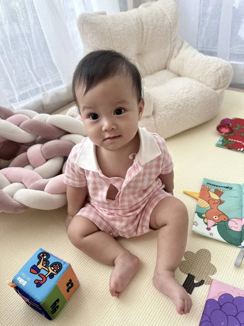 Sao Việt 24h: Ngô Thanh Vân diện đồ đôi nhún nhảy cùng con gái, bé Gạo có khuôn mặt amp;#34;sao y bản chínhamp;#34; của bố Huy Trần - 5