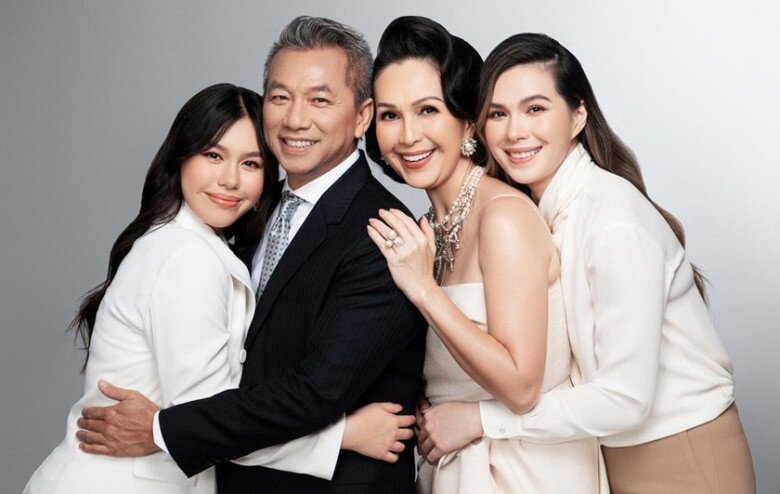 Gia đình hạnh phúc của diễn viên Diễm My.