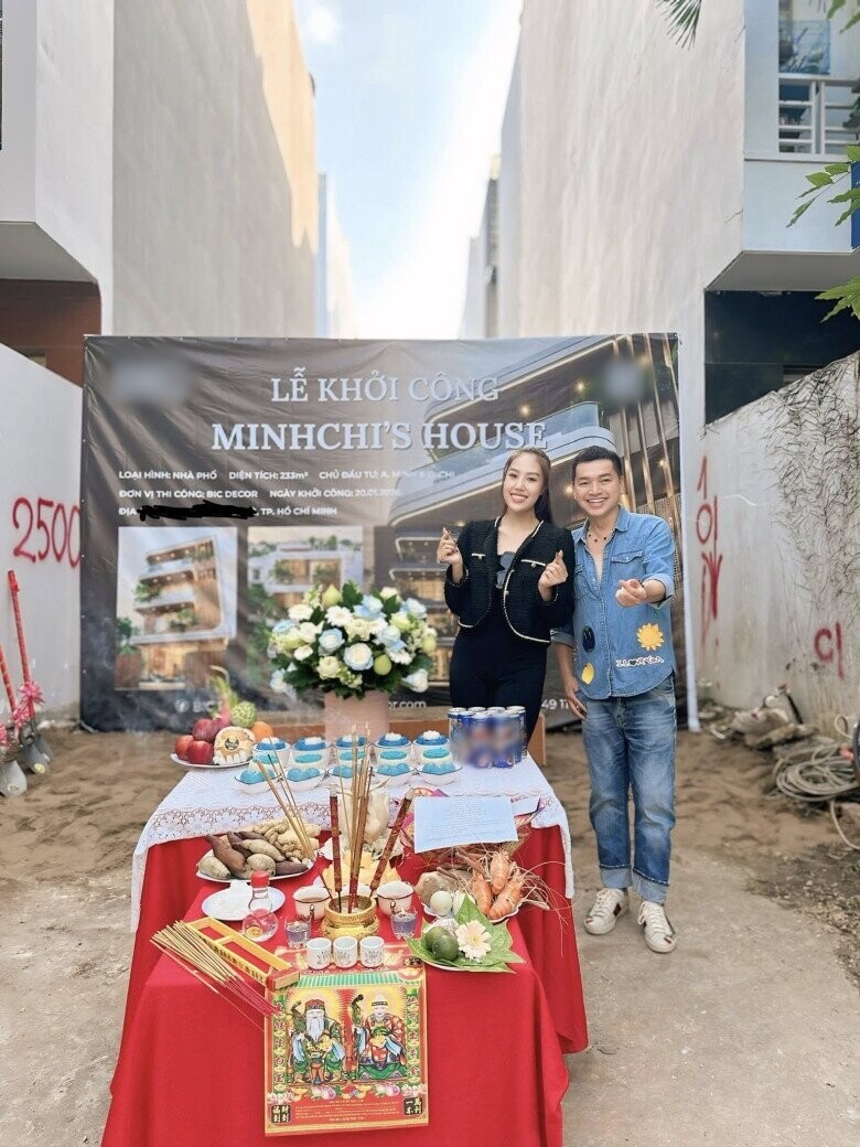 Sao Việt 24h: amp;#34;Nữ hoàng ảnh lịchamp;#34; kỷ niệm 32 năm ngày cưới, hé lộ bí quyết giữ hôn nhân bền chặt hơn 3 thập kỷ - 5