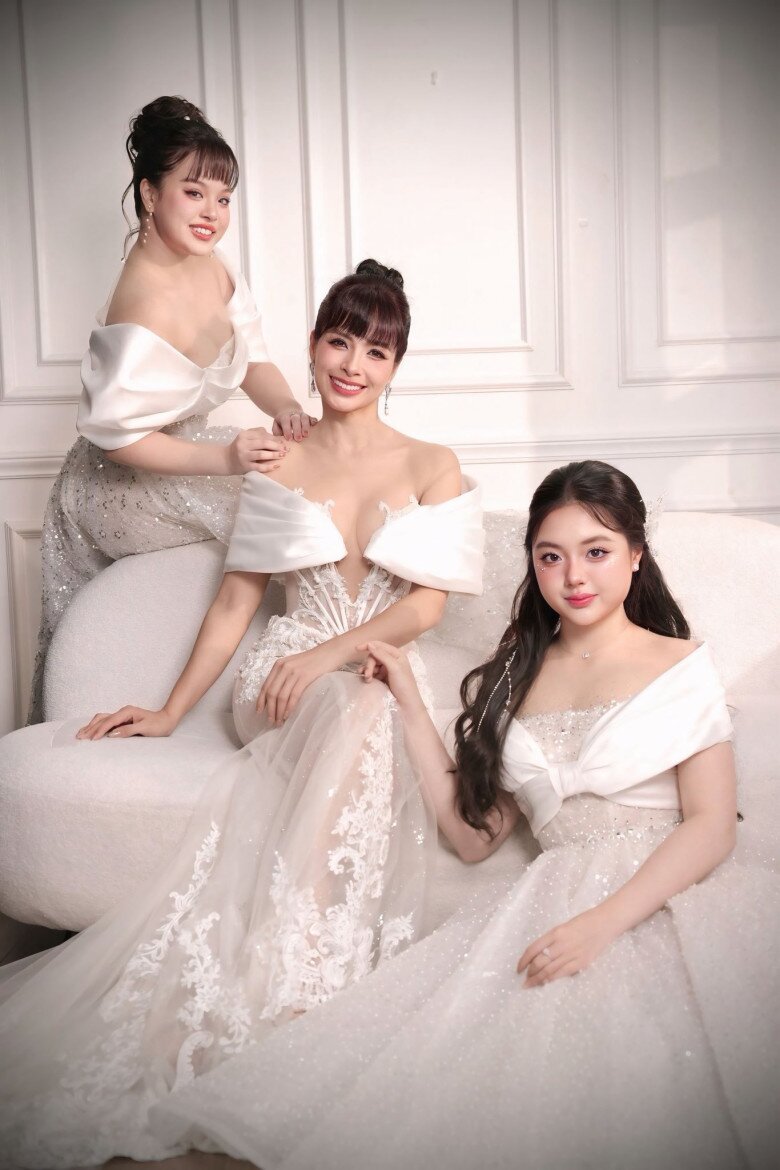 Sao Việt 24h: Phương Oanh thần sắc tươi tắn, diện áo dài vào bếp nấu ăn ngày Tết, được khen chỉn chu và không amp;#34;làm màuamp;#34; - 13