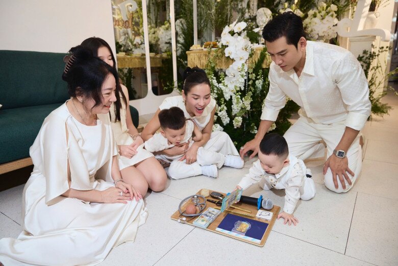 Sao Việt 24h: Vợ cũ Huy Khánh hối hận khi cùng con gái Cát Cát sang Phần Lan, cuộc sống khác với khi ở Việt Nam - 8