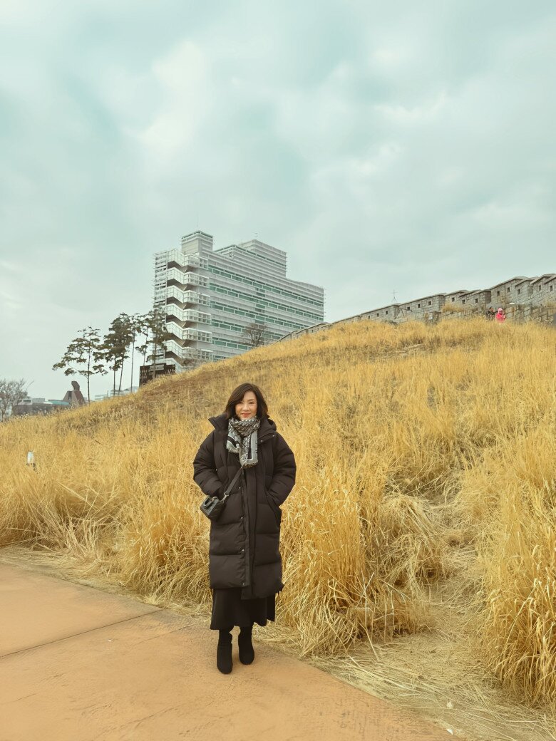 Sao Việt 24h: Quang Dũng mở tiệc trong biệt thự 400m² thiết đãi bạn bè nghệ sĩ, Thanh Thảo thoải mái bên amp;#34;người cũamp;#34; - 11