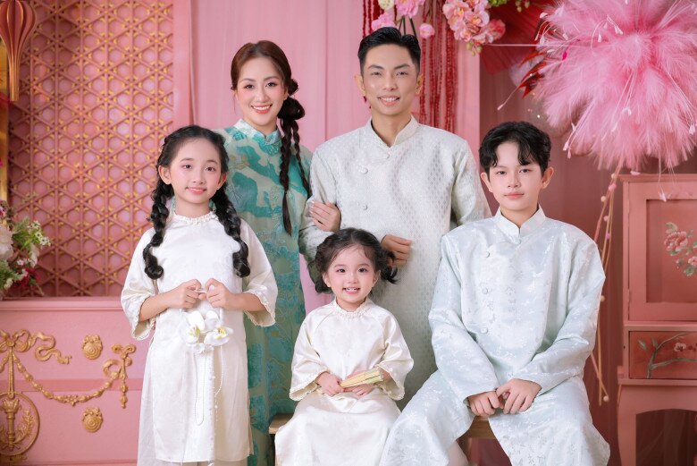 Sao Việt 24h: Cường Đô La giữ truyền thống khoe Subeo cao vượt cả nhà, Đỗ Mỹ Linh bị chồng giục về chuẩn bị Giao thừa - 5