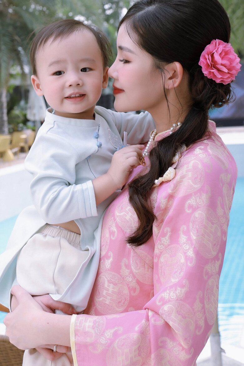 Sao Việt 24h: Cường Đô La giữ truyền thống khoe Subeo cao vượt cả nhà, Đỗ Mỹ Linh bị chồng giục về chuẩn bị Giao thừa - 10