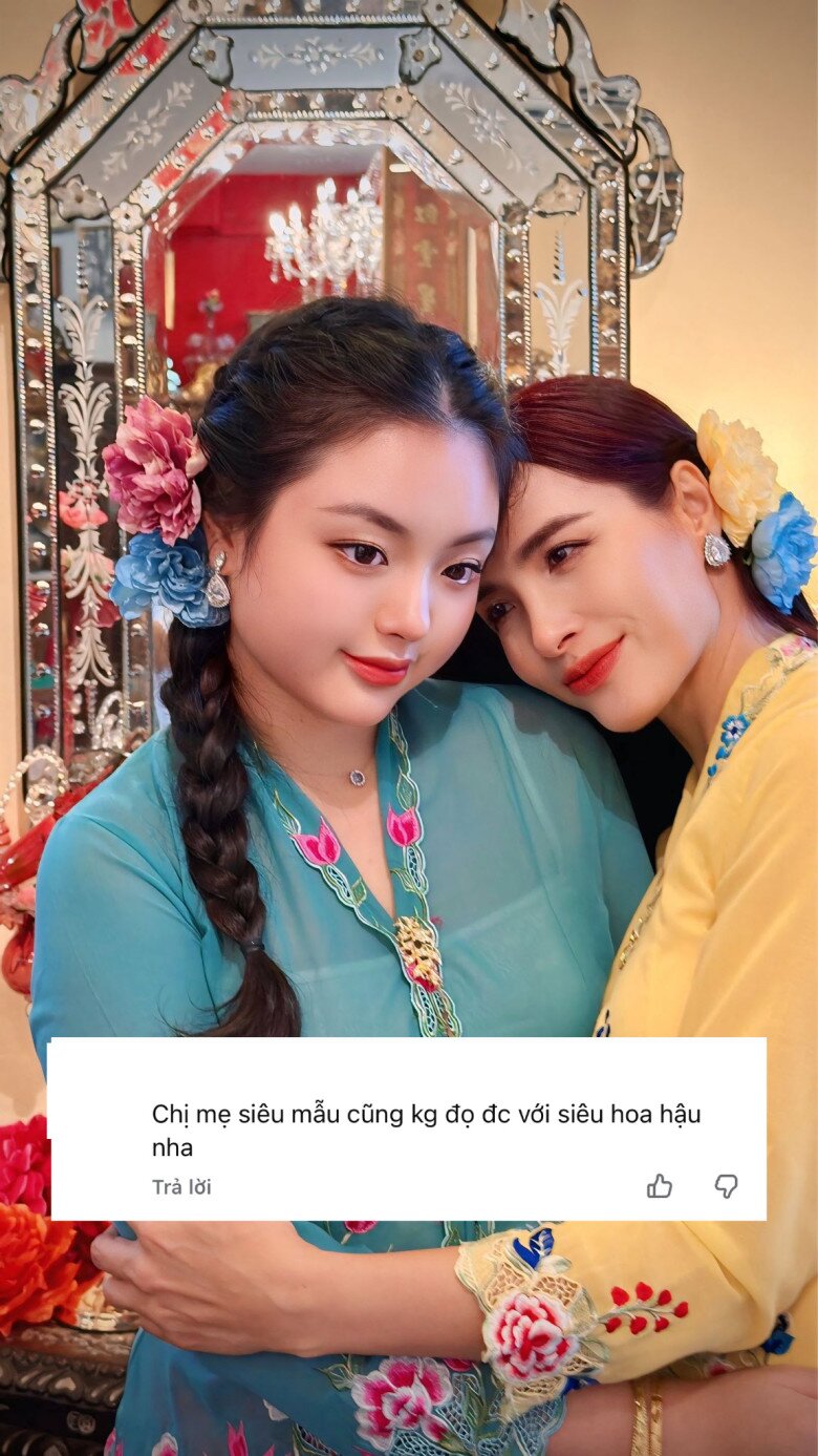 Khiến chính mẹ là cựu siêu mẫu cũng phải “nhường spotlight”.