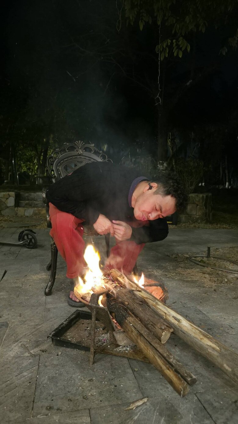 Sao Việt 24h: Thanh Trúc đăng ảnh tình tứ kỷ niệm 3 năm kết hôn, Châu Khải Phong bỗng khoe amp;#34;bồ nhíamp;#34; - 9