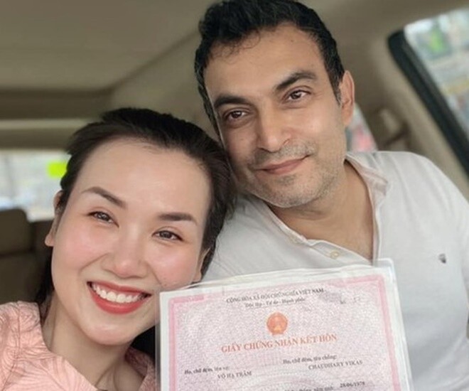 Võ Hạ Trâm và ông xã Vikas kết hôn vào năm 2019.