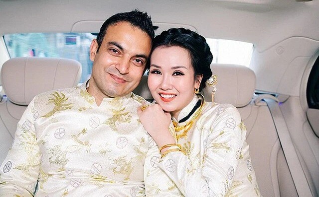 Võ Hạ Trâm thường chia sẻ những hình ảnh ngọt ngào bên chồng.