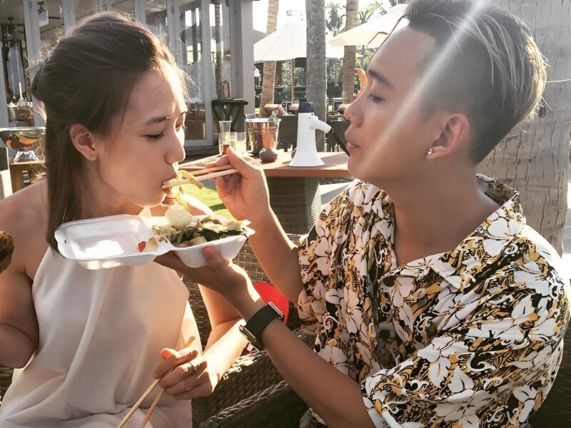 Từng gây sốt mạng xã hội với danh xưng “nữ sinh THPT đẹp như thiên thần”, hot girl này hiện đã qua sinh nở vẫn khiến công chúng không khỏi trầm trồ mỗi lần xuất hiện.