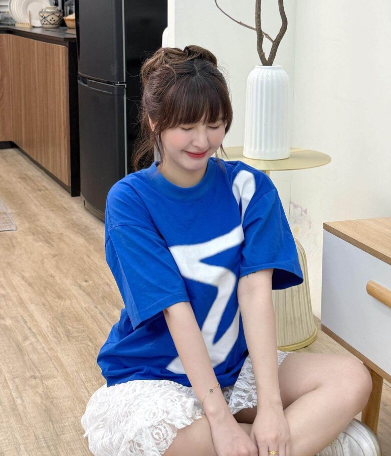 Lấy chàng tuyển thủ quốc gia Việt Nam kém 9 tuổi, hot girl bí mật sinh con giờ dáng đẹp nõn nà - 6