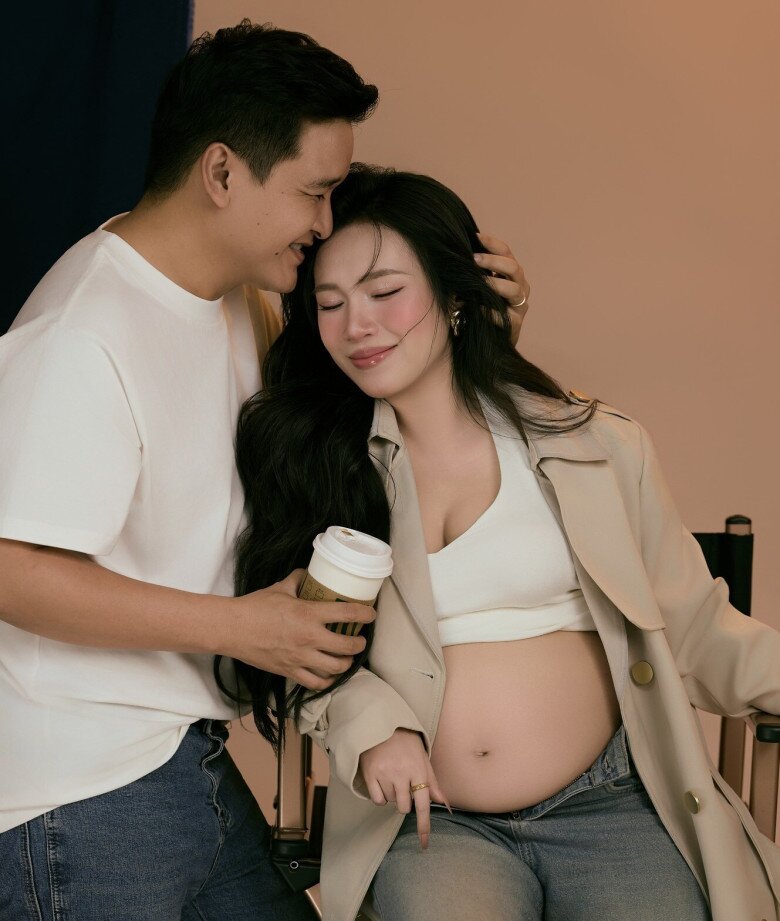 amp;#34;Cô giáoamp;#34; hot girl TP.HCM sắp đẻ con thứ 2 với đạo diễn trăm tỷ, ái nữ đầu lòng xinh xắn học trường quốc tế - 3