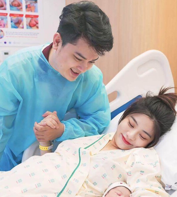 Hot girl Nam Phương đẹp quá đáng dù mới vượt cạn.
