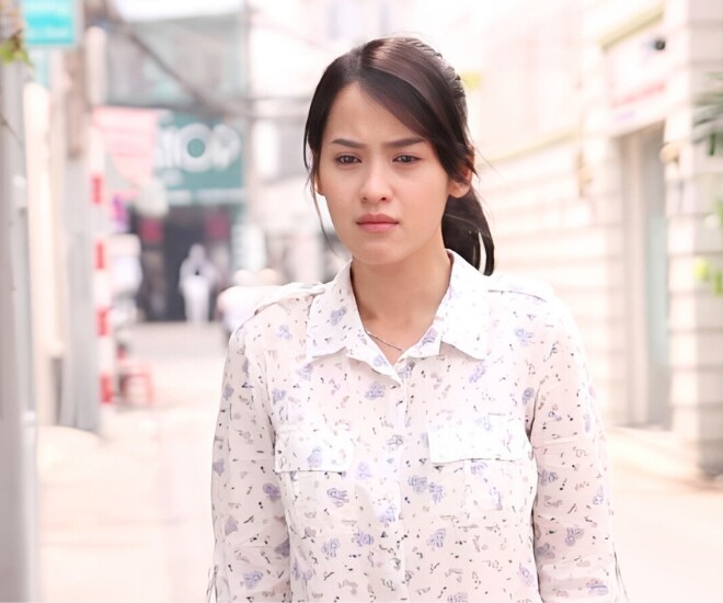 Hot girl Cổng Mặt Trời làm dâu Nghệ An nhà toàn đồ cổ, mang bầu réo chồng 200 lần/ngày - 1