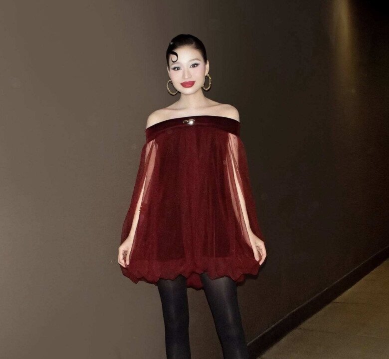 Con gái Lê Giang lộ bụng bầu với bạn trai gia thế amp;#34;khủngamp;#34;, dân tình nhìn xong đoán luôn amp;#34;chắc cỡ 5 tháng rồiamp;#34; - 3