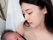 Nhan sắc “thần tiên tỷ tỷ” của mẹ bầu trên bàn đẻ khiến bác sĩ nức nở, nhìn sang chồng dân tình liền đổi thái độ