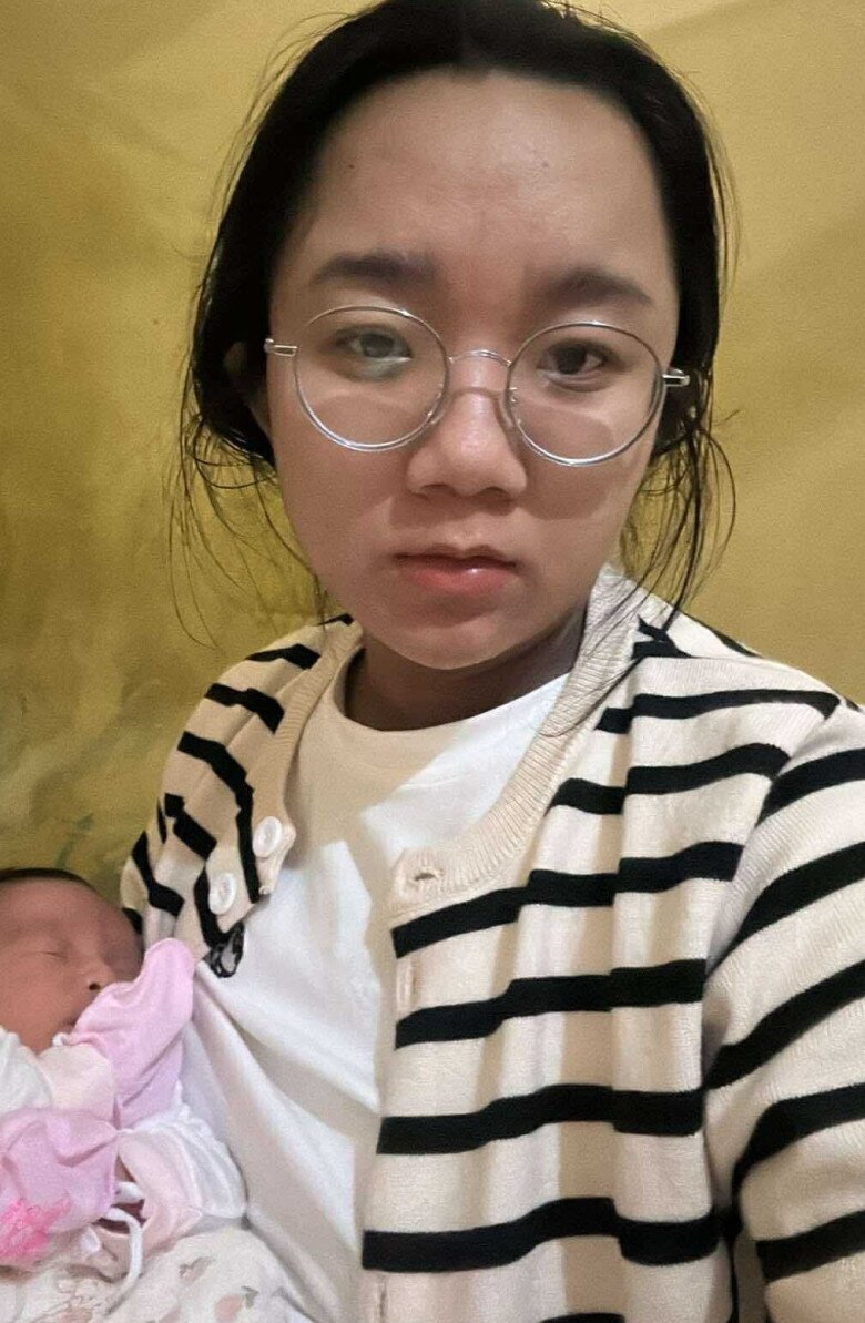 Sau sinh khoảng 20 ngày, mẹ bỉm dần hồi phục sắc vóc, song vẫn còn dư cân so với hồi chưa bầu.