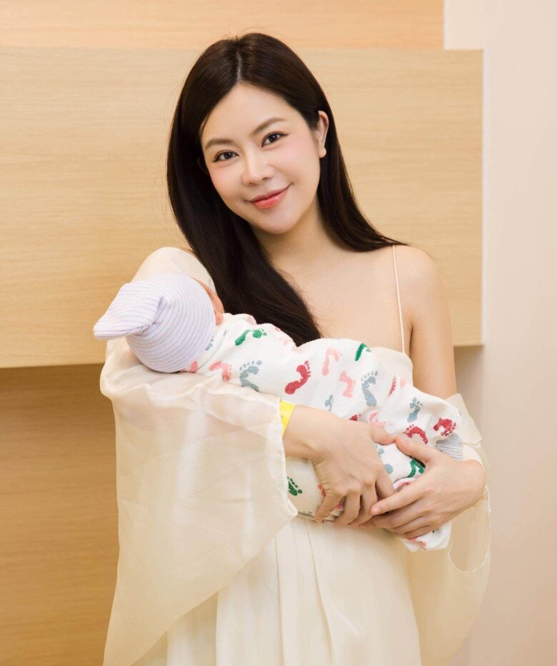 DV Vũ Ngọc Ánh đẻ con thứ 2 với Anh Tài: amp;#34;Con gái lớn hiểu chuyện, sẵn sàng ngủ với ông bà nhường mẹ chăm emamp;#34; - 3