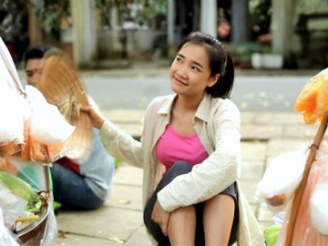 Bà bầu - Cô bé bán bánh tráng trộn giờ là cực phẩm nhan sắc VTV, sắp đẻ con thứ 3 cho chồng đại gia