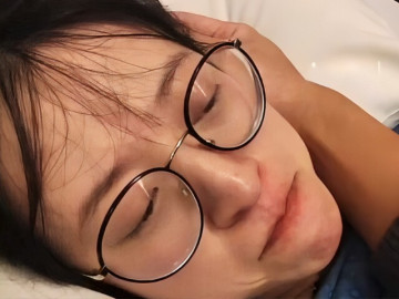 Thanh niên nổi tiếng MXH gây tranh cãi khi chia sẻ ảnh nhạy cảm của vợ trong phòng sinh