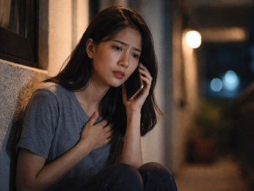 Lấy hết can đảm gọi điện cho chồng cũ báo tin mang bầu, âm thanh bên đó vọng lại khiến tôi chết lặng