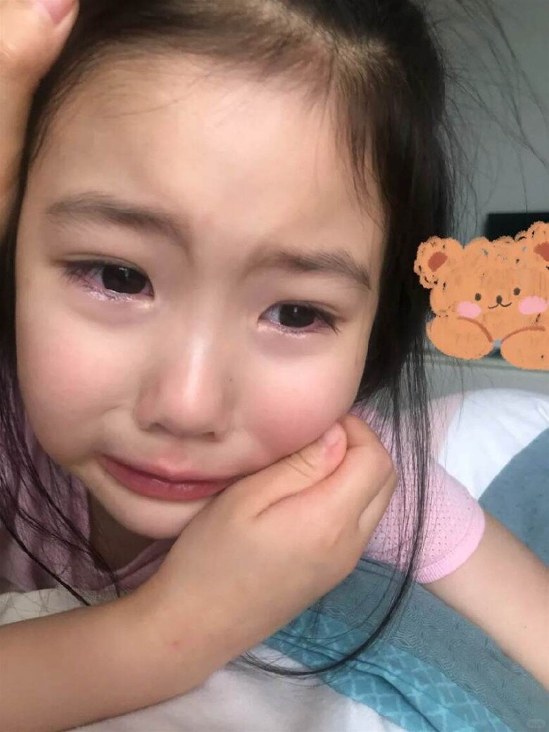 Con khóc nức nở vì tính 3 x 8  24 bị gạch sai, mẹ đi đòi công bằng, cô giáo giải thích mà ngã ngửa - 1