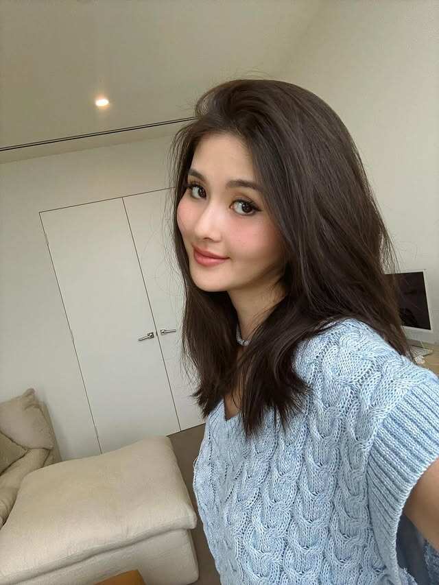 Bé gái được nuôi dưỡng trong nhung lụa, 4 tuổi xách túi hiệu nghìn đô đi chơi và cái kết khi trưởng thành - 9