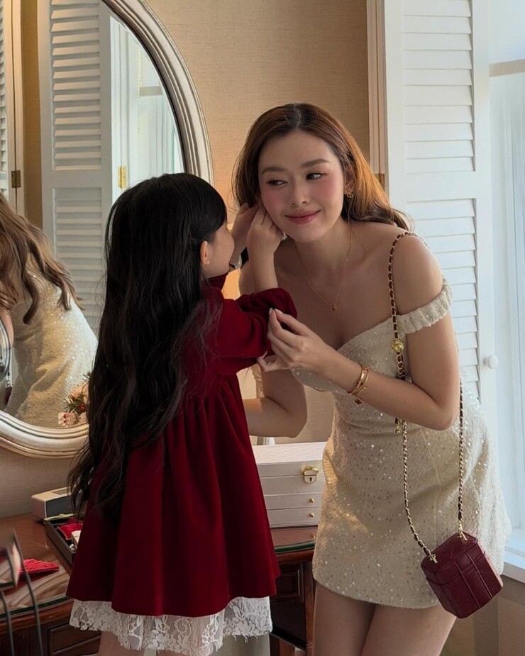 Á hậu Việt da trắng nõn 20 tuổi bí mật lấy thiếu gia nhà giàu, có con vẫn khiến dân tình thắc mắc - 7