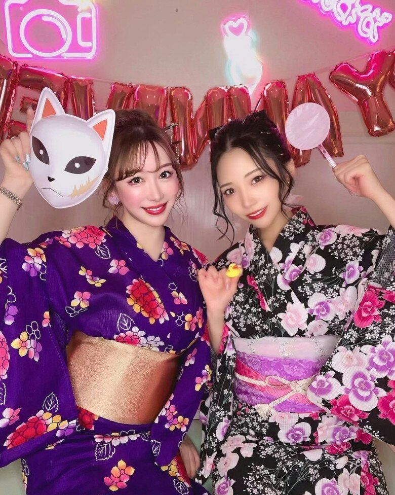 Bé gái 13 tuổi sinh con gây chấn động, vừa đi học vừa làm mẹ, 20 năm sau mới nói đến bố đứa trẻ - 11