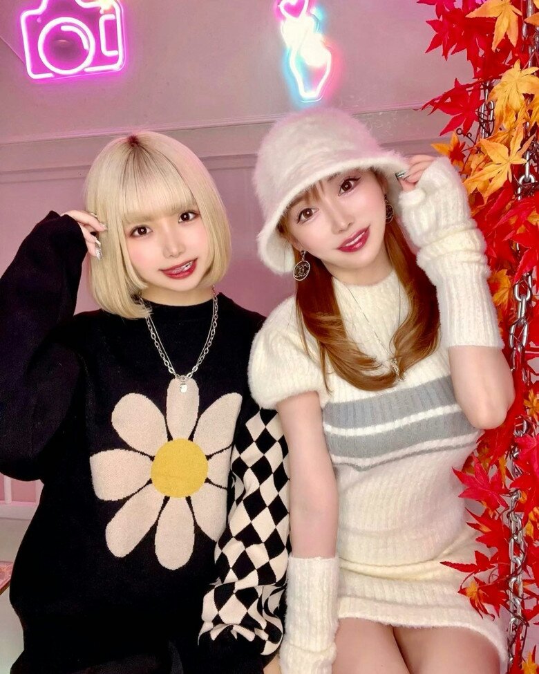 Bé gái 13 tuổi sinh con gây chấn động, vừa đi học vừa làm mẹ, 20 năm sau mới nói đến bố đứa trẻ - 12