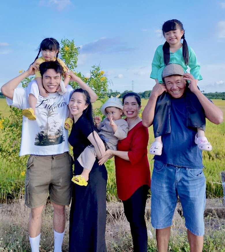 Ông bố từng tuyên bố sẽ để lại hết tài sản cho quý tử út.