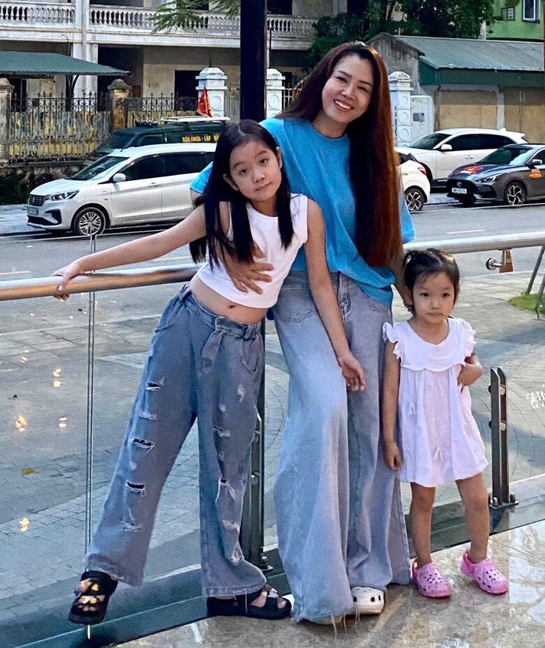 Bà nội ở TP.HCM bị bạn của con trai trêu: amp;#34;Gọi là chị thôi nhé!amp;#34;, nói gần 60 tuổi không ai tin - 14