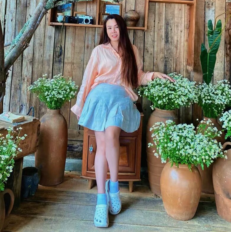 Bà nội ở TP.HCM bị bạn của con trai trêu: amp;#34;Gọi là chị thôi nhé!amp;#34;, nói gần 60 tuổi không ai tin - 17