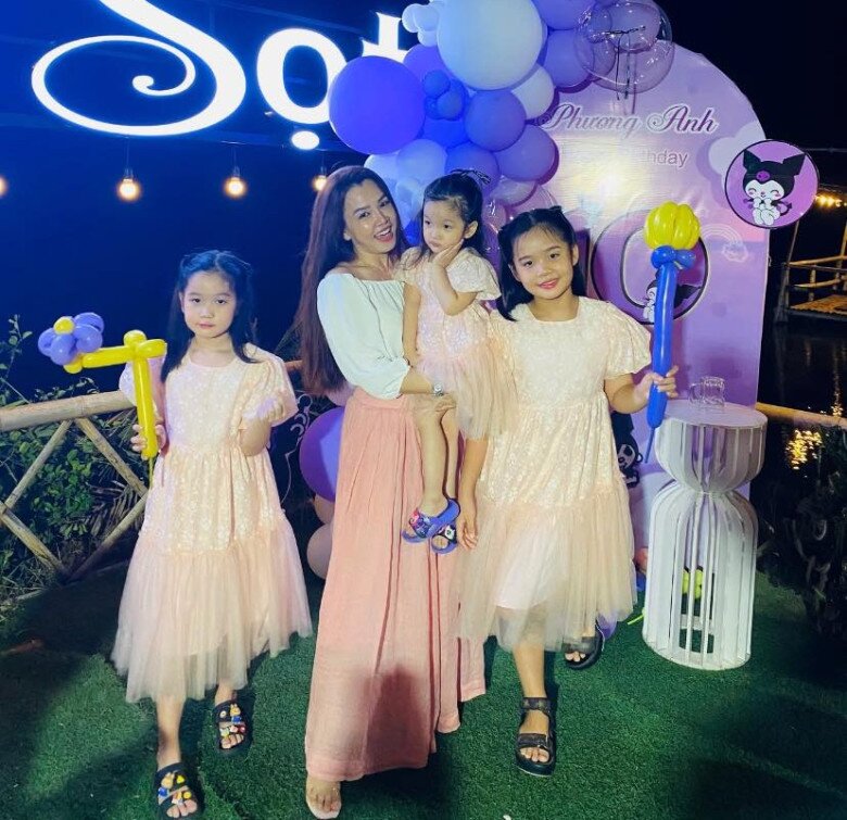 Bà nội ở TP.HCM bị bạn của con trai trêu: amp;#34;Gọi là chị thôi nhé!amp;#34;, nói gần 60 tuổi không ai tin - 5