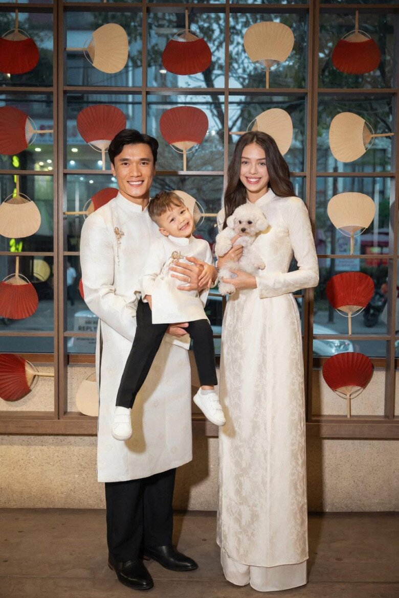 Bé Danil 4 tuổi mang nét đẹp hòa trộn giữa bố người Việt và mẹ người Ukraine.