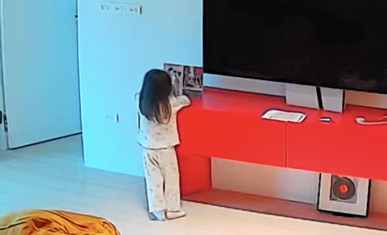 Bị phạt không cho ăn cơm vì bướng bỉnh, cháu nội chủ tịch tập đoàn ở Hà Nội có hành động khiến mẹ lo lắng - 3